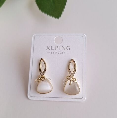 14 K ALTIN RENGİ XUPİNG KÜPE