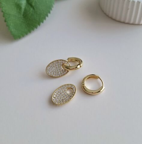 14 K ALTIN RENGİ XUPİNG KÜPE