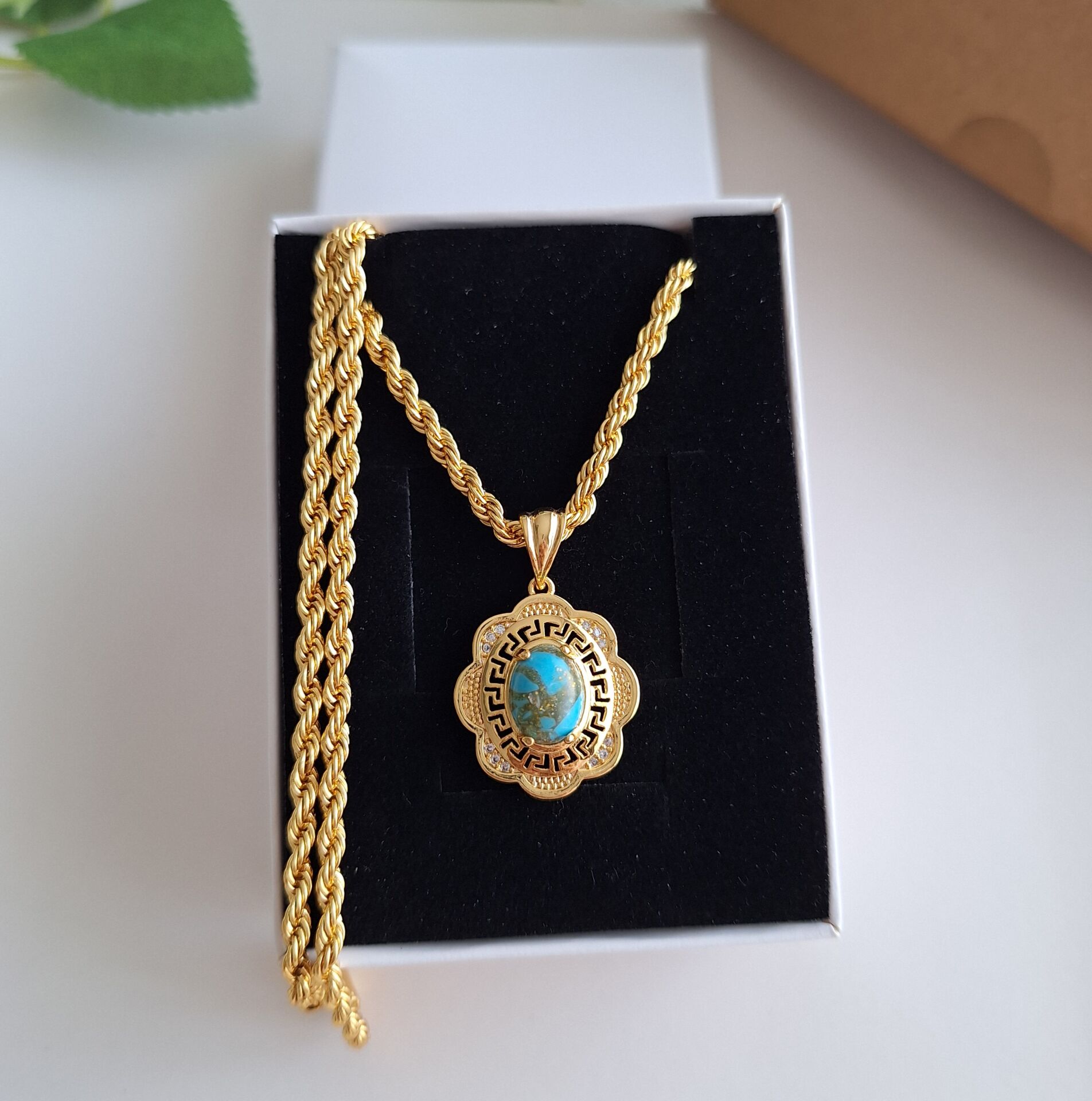 22 K ALTIN RENGİ KOLYE 50 CM.