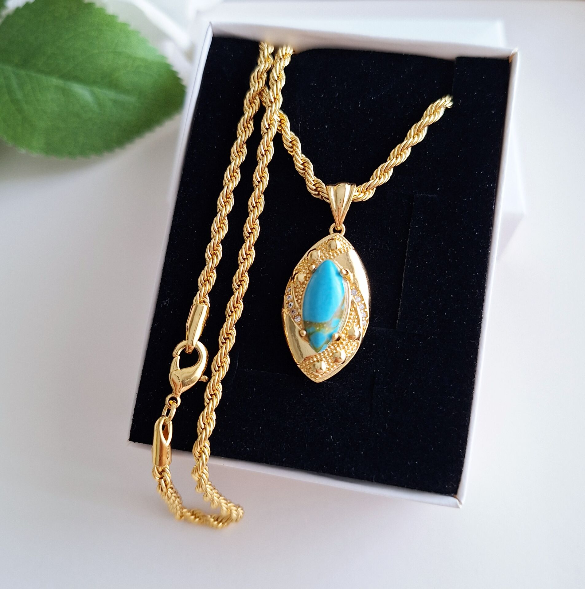 22 K ALTIN RENGİ KOLYE 50 CM.