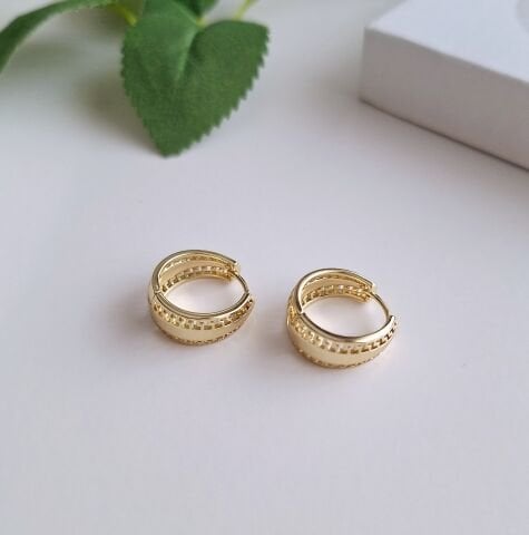 14 K ALTIN RENGİ TAŞSIZ KÜPE