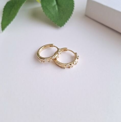 TAŞLI XUPİNG HALKA KÜPE 14 AYAR ALTIN RENGİ