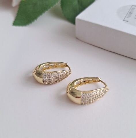 14 K ALTIN RENGİ TAŞLI XUPİNG KÜPE