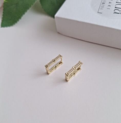 14 K ALTIN RENGİ KÜÇÜK BOY XUPİNG KÜPE