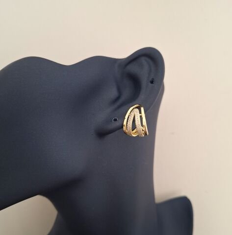 14 K ALTIN RENGİ XUPİNG KÜPE