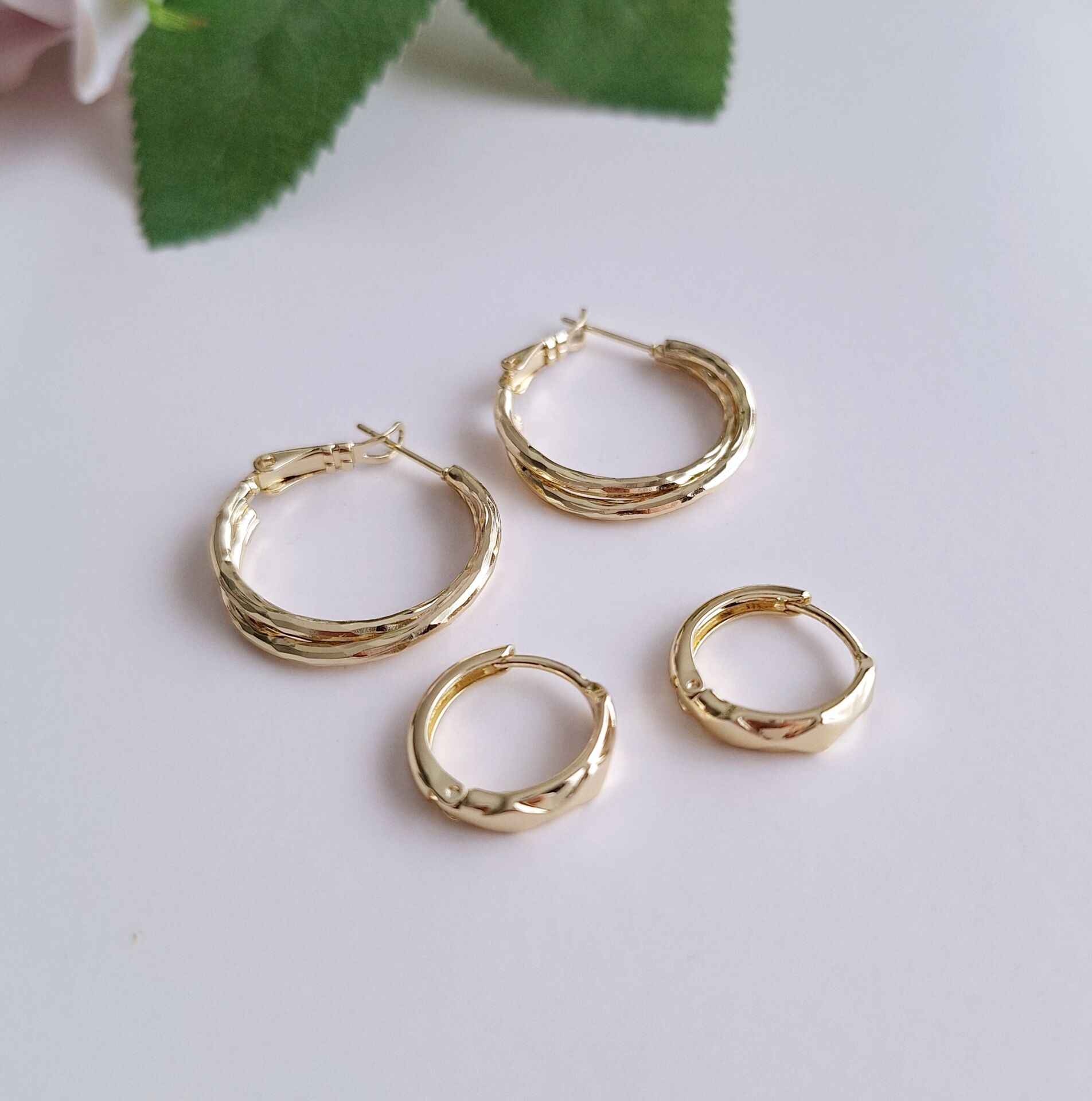 14 K ALTIN RENGİ XUPİNG TAŞSIZ KÜPE 2 Çift ( 4 Adet)