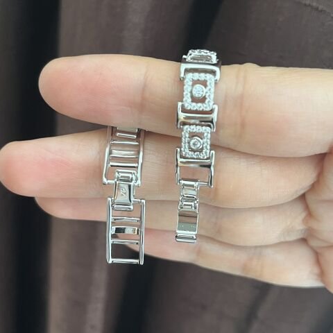 GÜMÜŞ RENK XUPİNG BİLEKLİK