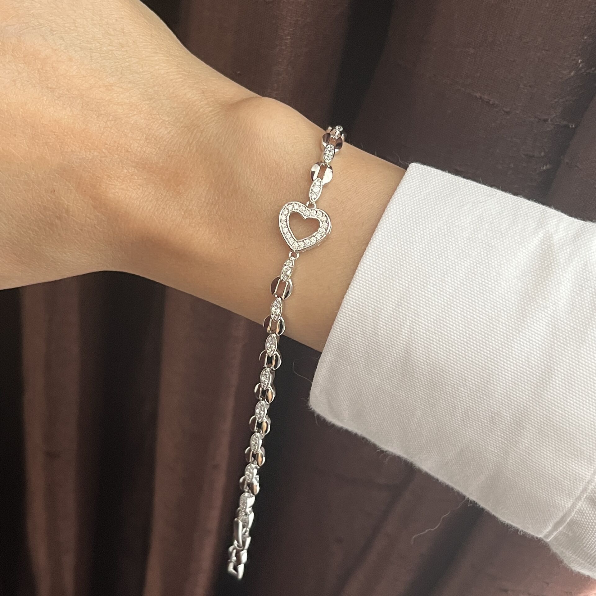 GÜMÜŞ RENK XUPİNG BİLEKLİK