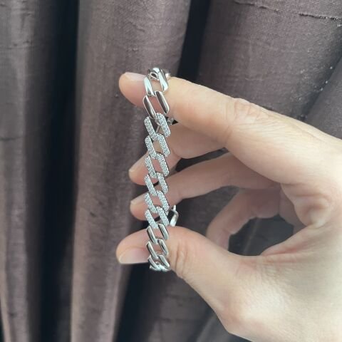 GÜMÜŞ RENK XUPİNG BİLEKLİK