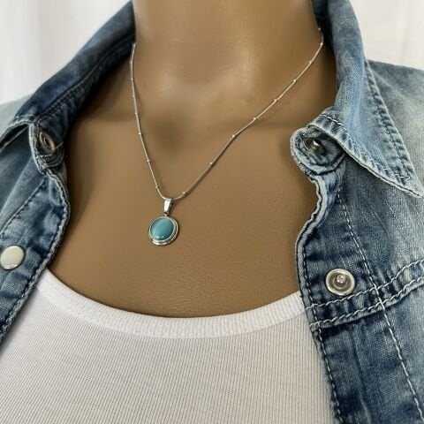 GÜMÜŞ RENK ÇELİK MAVİ TAŞLI KOLYE