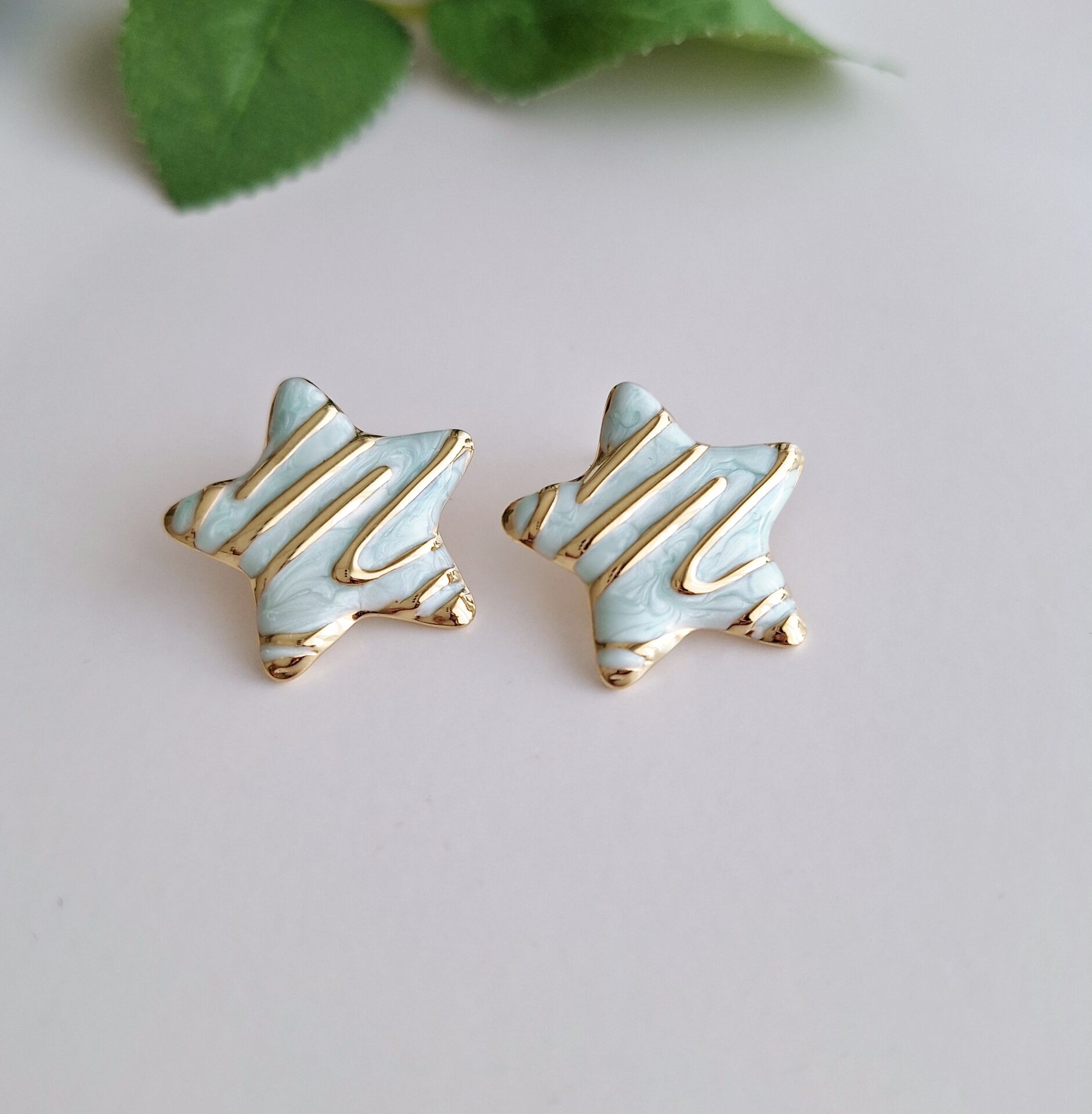 YILDIZ ÇELİK KÜPE  GOLD RENK