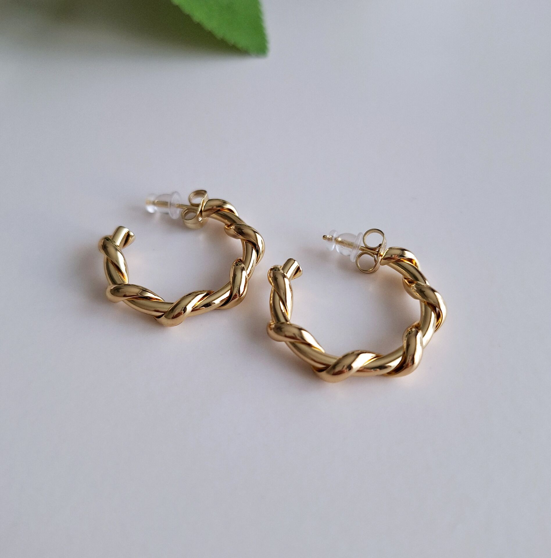 14 AYAR ALTIN RENGİ XUPİNG KÜPE