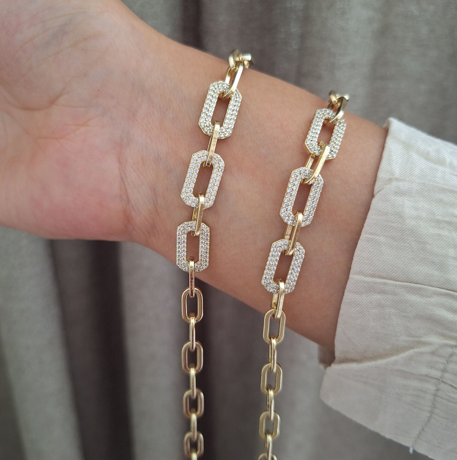 XUPİNG BİLEKLİK 14 AYAR ALTIN RENGİ