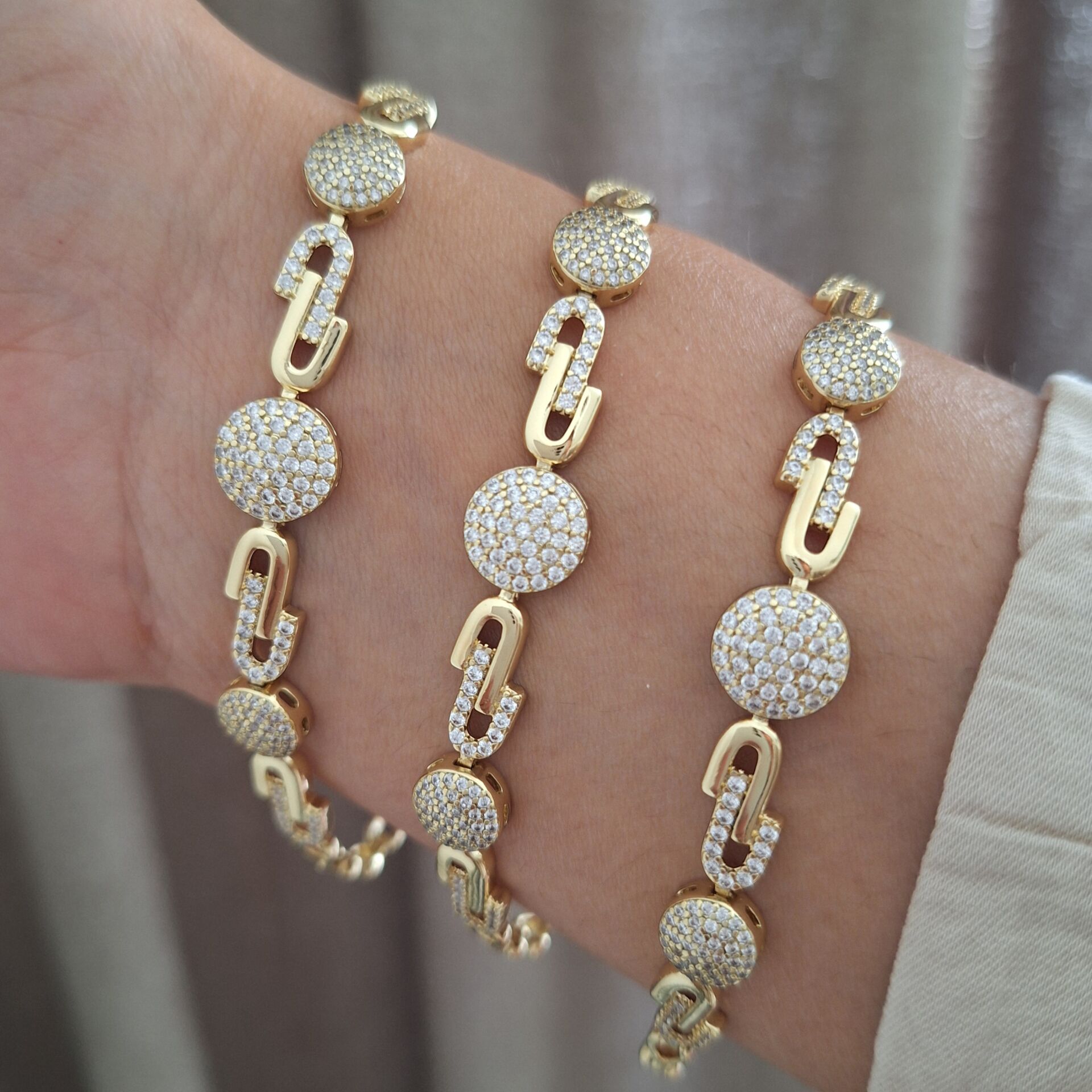 XUPİNG BİLEKLİK 14 AYAR ALTIN RENGİ