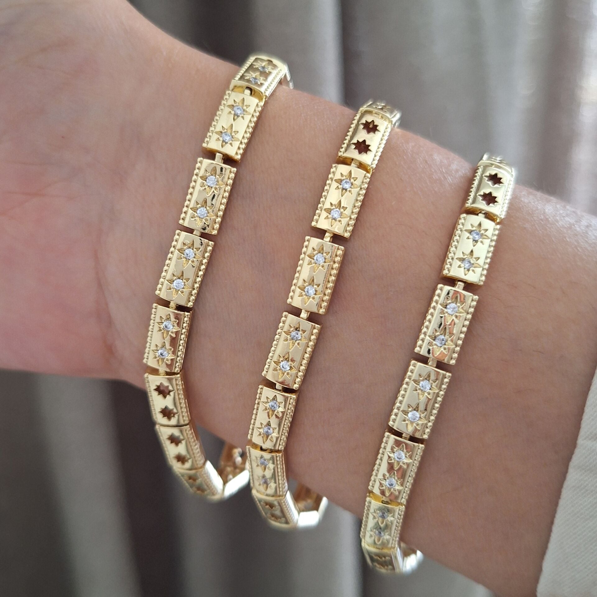 XUPİNG BİLEKLİK 14 AYAR ALTIN RENGİ