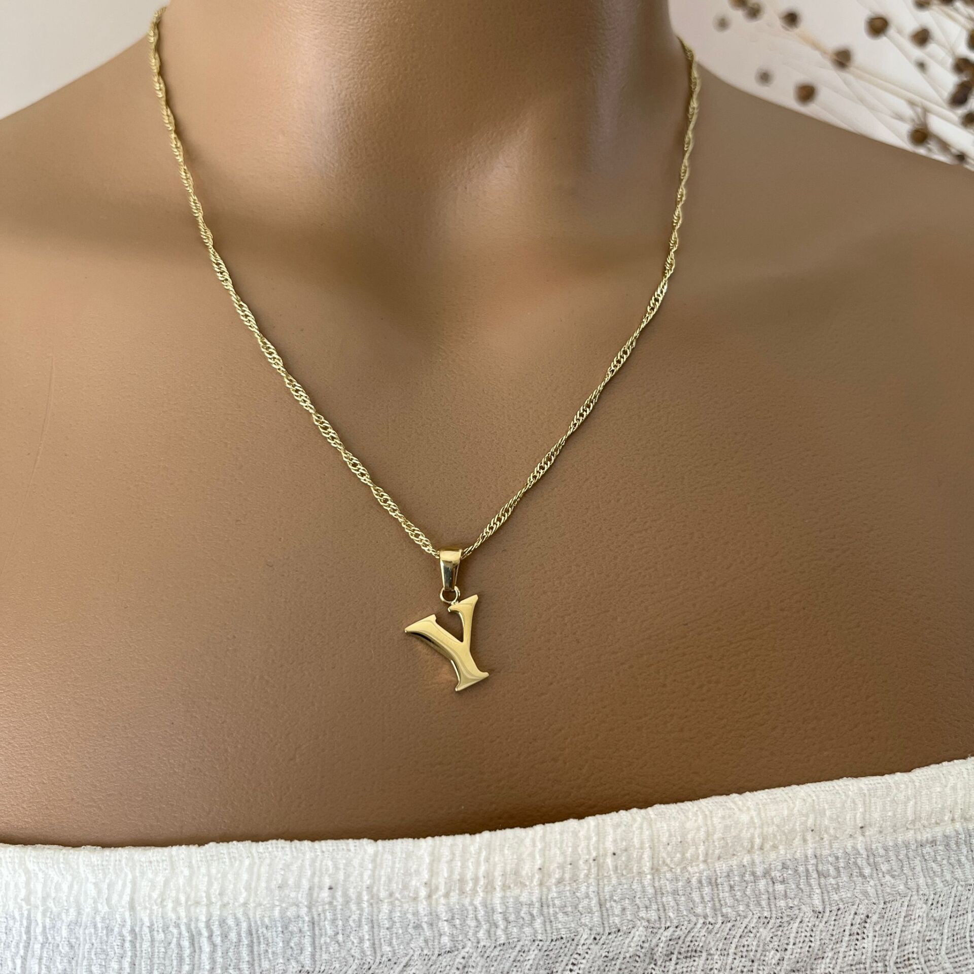 XUPING TAŞSIZ HARF KOLYE (Y) 14 AYAR GÖRÜNÜMLÜ