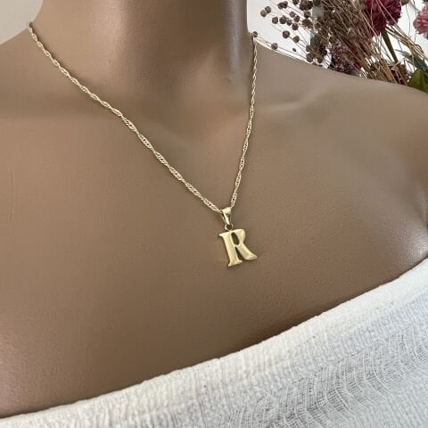 XUPING TAŞSIZ HARF KOLYE (R)14 AYAR GÖRÜNÜMLÜ