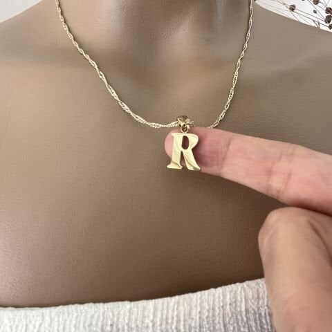 XUPING TAŞSIZ HARF KOLYE (R)14 AYAR GÖRÜNÜMLÜ