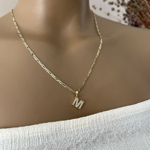 XUPING TAŞLI HARF KOLYE (M) 14 AYAR GÖRÜNÜMLÜ