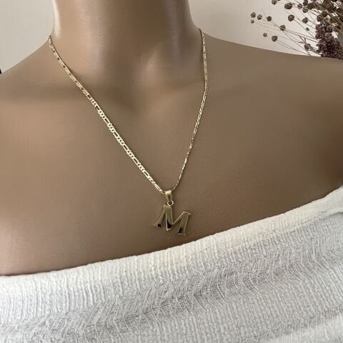 XUPING TAŞSIZ HARF KOLYE (M)14 AYAR GÖRÜNÜMLÜ