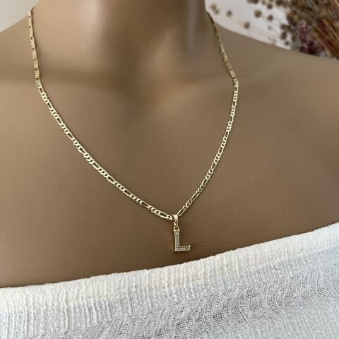 XUPING TAŞLI HARF KOLYE (L) 14 AYAR GÖRÜNÜMLÜ