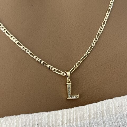 XUPING TAŞLI HARF KOLYE (L) 14 AYAR GÖRÜNÜMLÜ