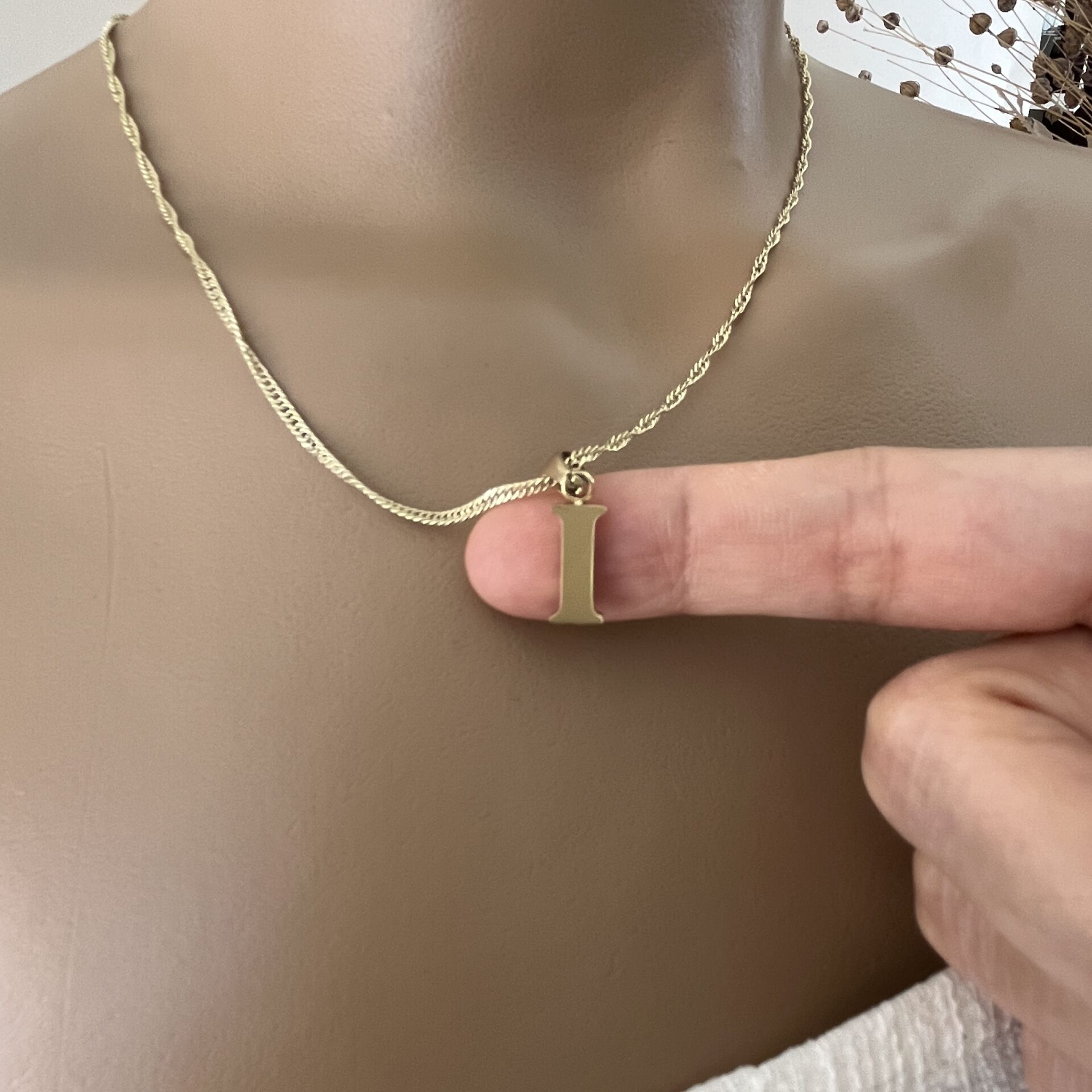 XUPING TAŞSIZ HARF KOLYE (I) 14 AYAR GÖRÜNÜMLÜ