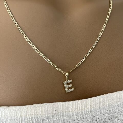 XUPING TAŞLI HARF KOLYE (E) 14 AYAR GÖRÜNÜMLÜ