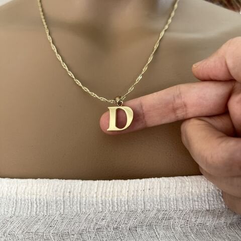 XUPING TAŞSIZ HARF KOLYE (D)14 AYAR GÖRÜNÜMLÜ