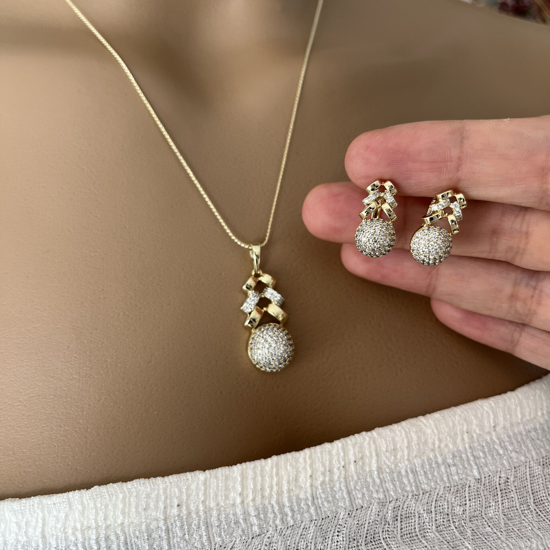 XUPING KOLYE-KÜPE SET 14 AYAR KAPLAMA