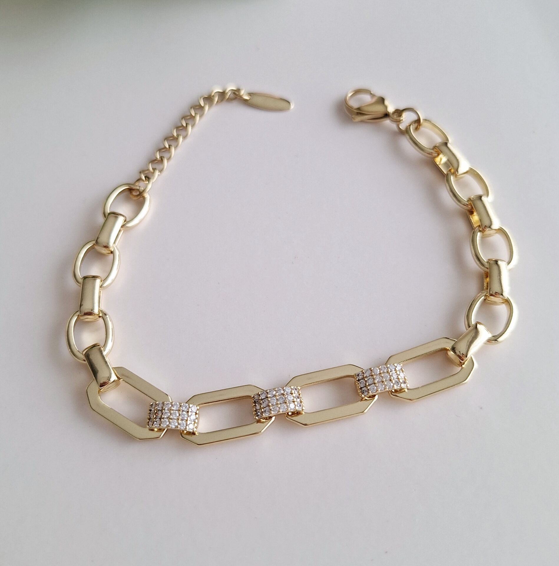 14 AYAR ALTIN RENGİ XUPİNG BİLEKLİK