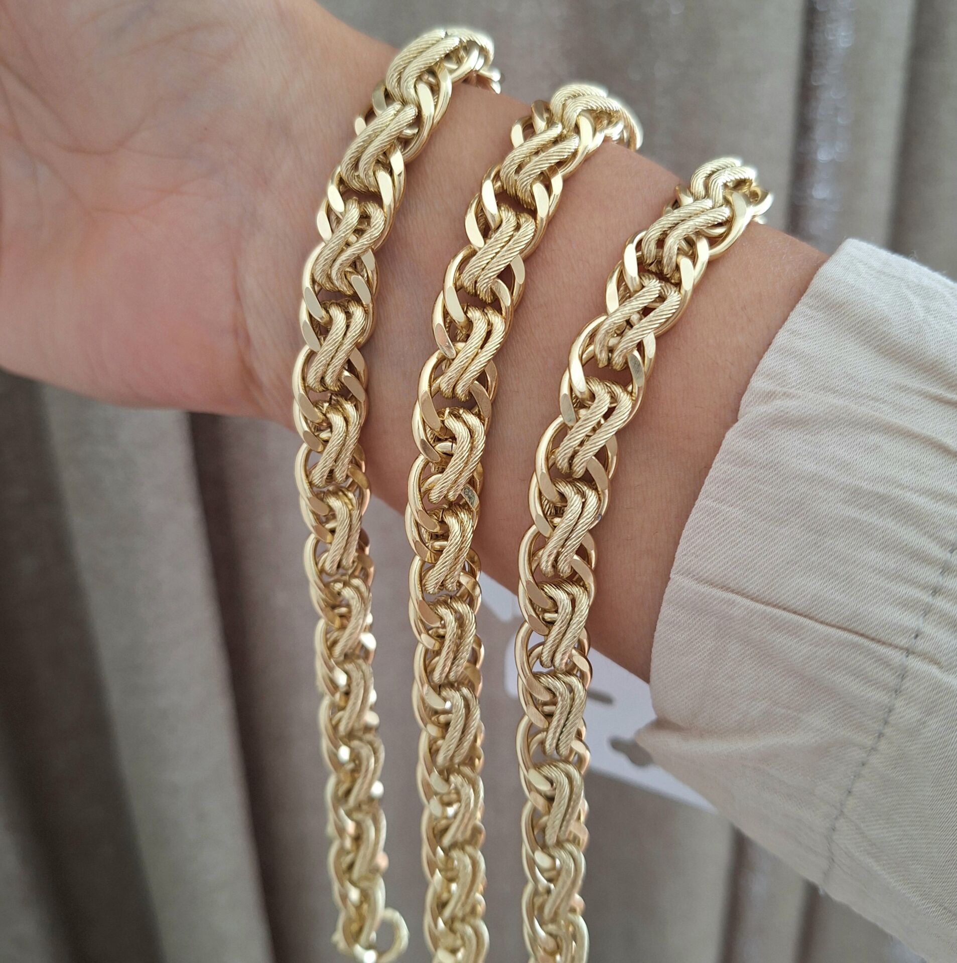 14 AYAR ALTIN RENGİ TAŞSIZ XUPİNG BİLEKLİK